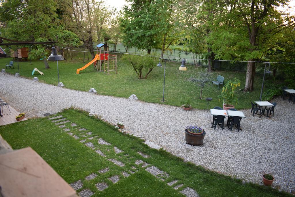 Agriturismo Fior Di Pesco Hotel Sommacampagna Eksteriør billede
