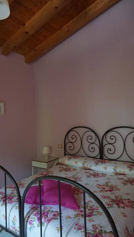 Agriturismo Fior Di Pesco Hotel Sommacampagna Eksteriør billede